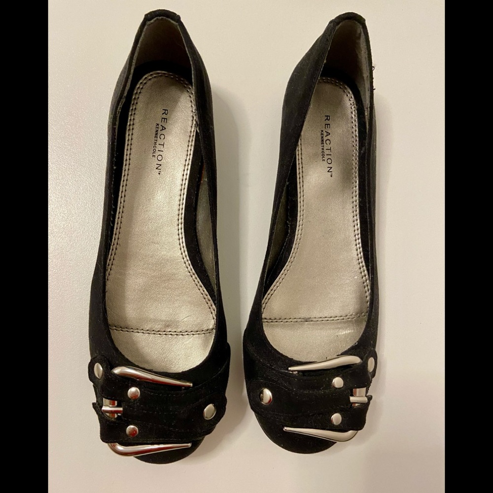 Kenneth Cole black suede flats